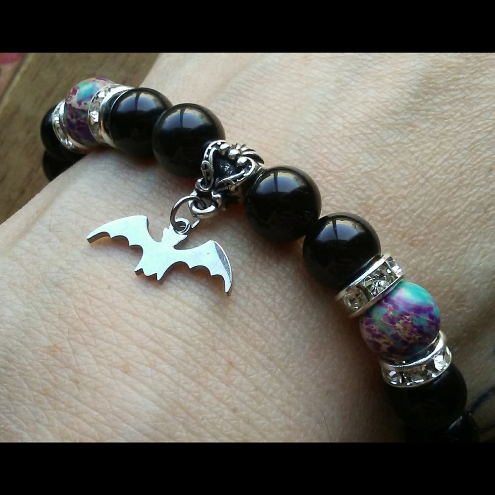 🌙🖤Bat Charm Stone Bracelet - Picture 3 of 15